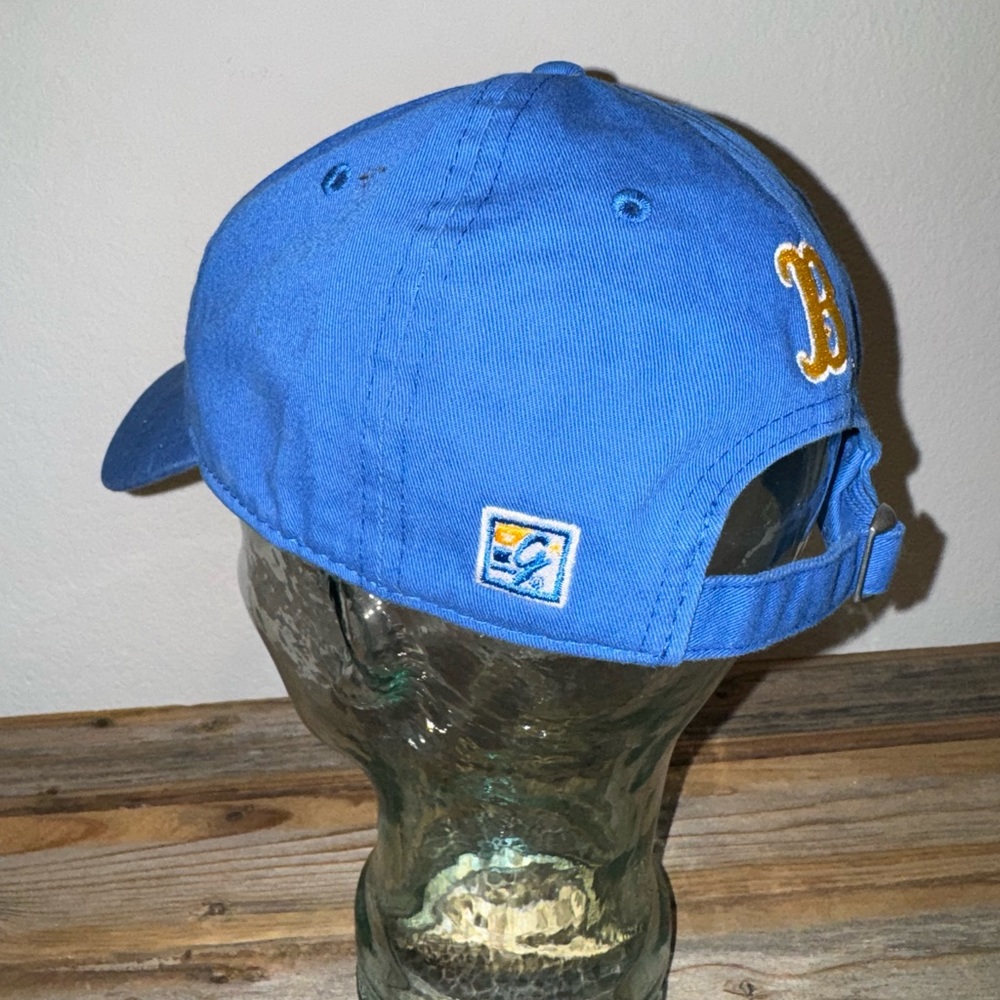 UCLA hat - Picture 5 of 5